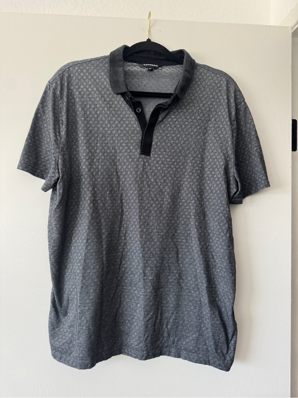 Express Gray Pattern Performance Polo Shirt | Size Large